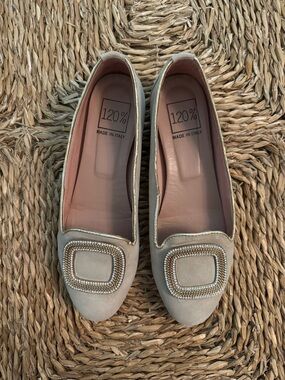120% Made in Italy Beige Suede Embellished Loafers